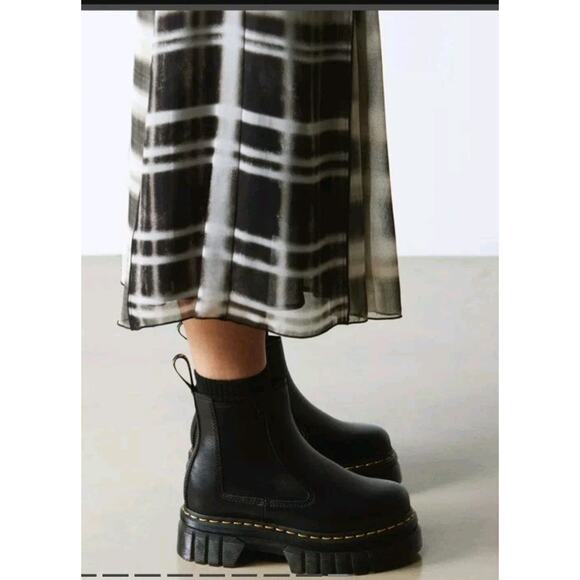 NWOT Dr. Martens Audrick Platform Chelsea Boots Black Women’s 11 Y2K Grunge - Picture 1 of 9